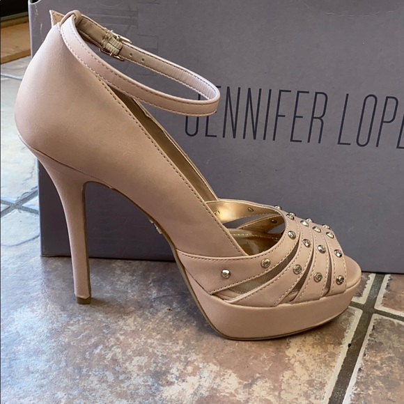 Blush color platform stilettos size 8 - Picture 5 of 13